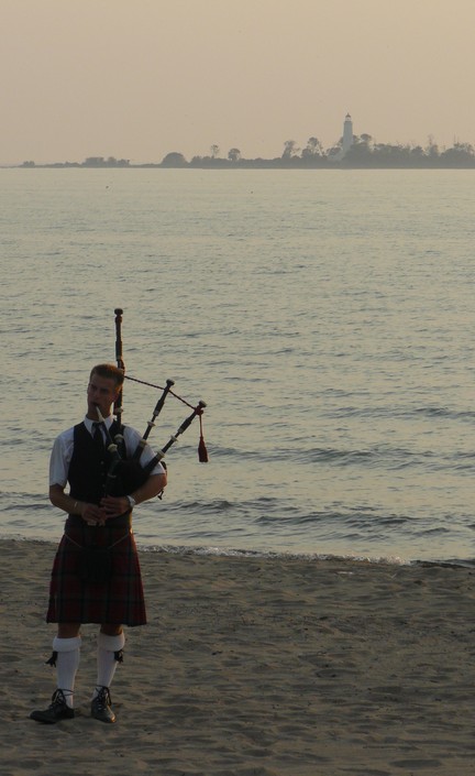Sunset Piper