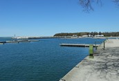 Port Elgin's Empty Harbour